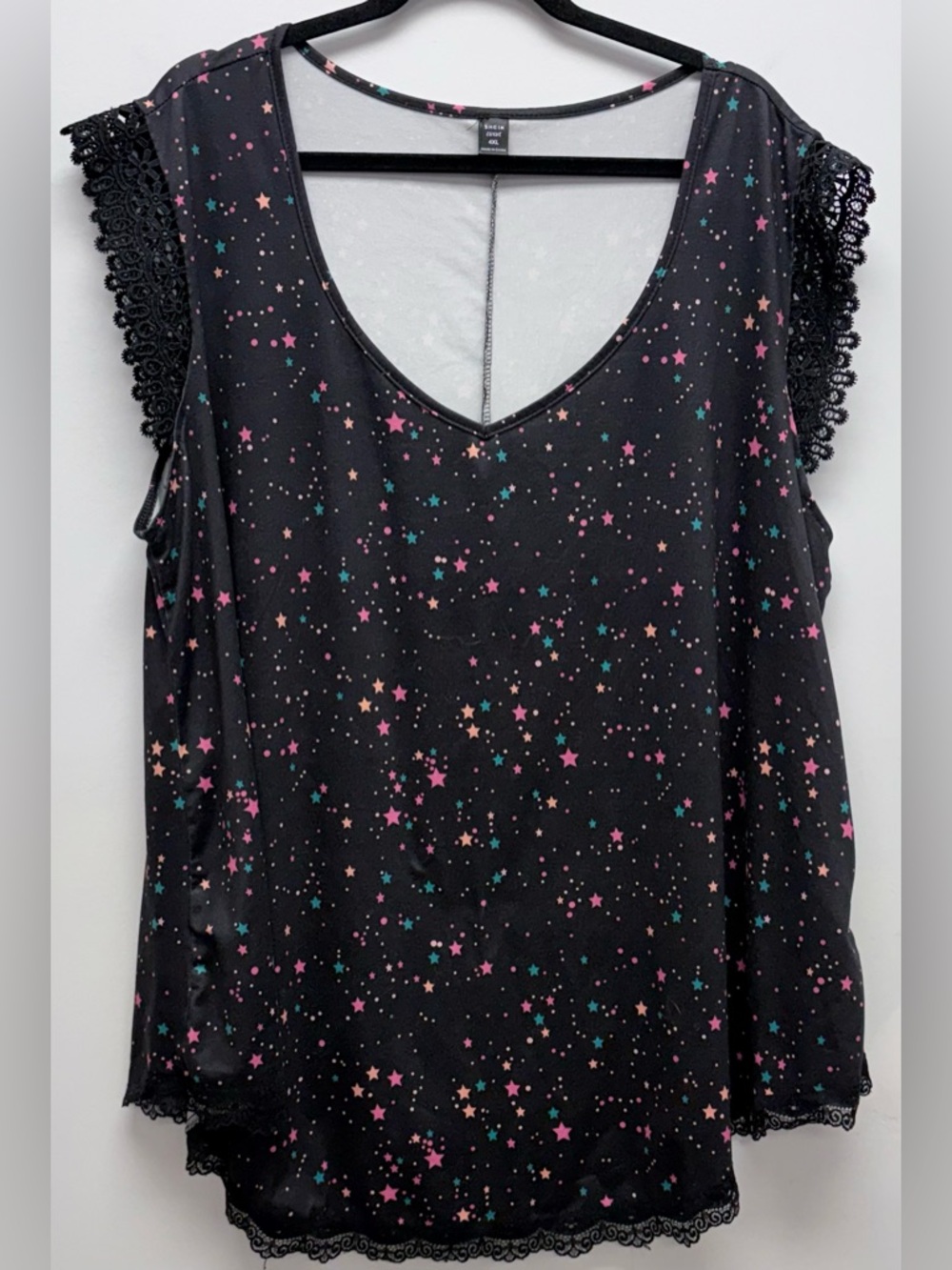 4 for $25 ✨🌙 SHEIN Curve Star Print Lace Trim Top Size 4XL 🌙✨